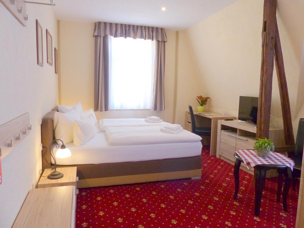 Hotel Friedchen Mit Eigener Fleischerei Artern Exterior photo